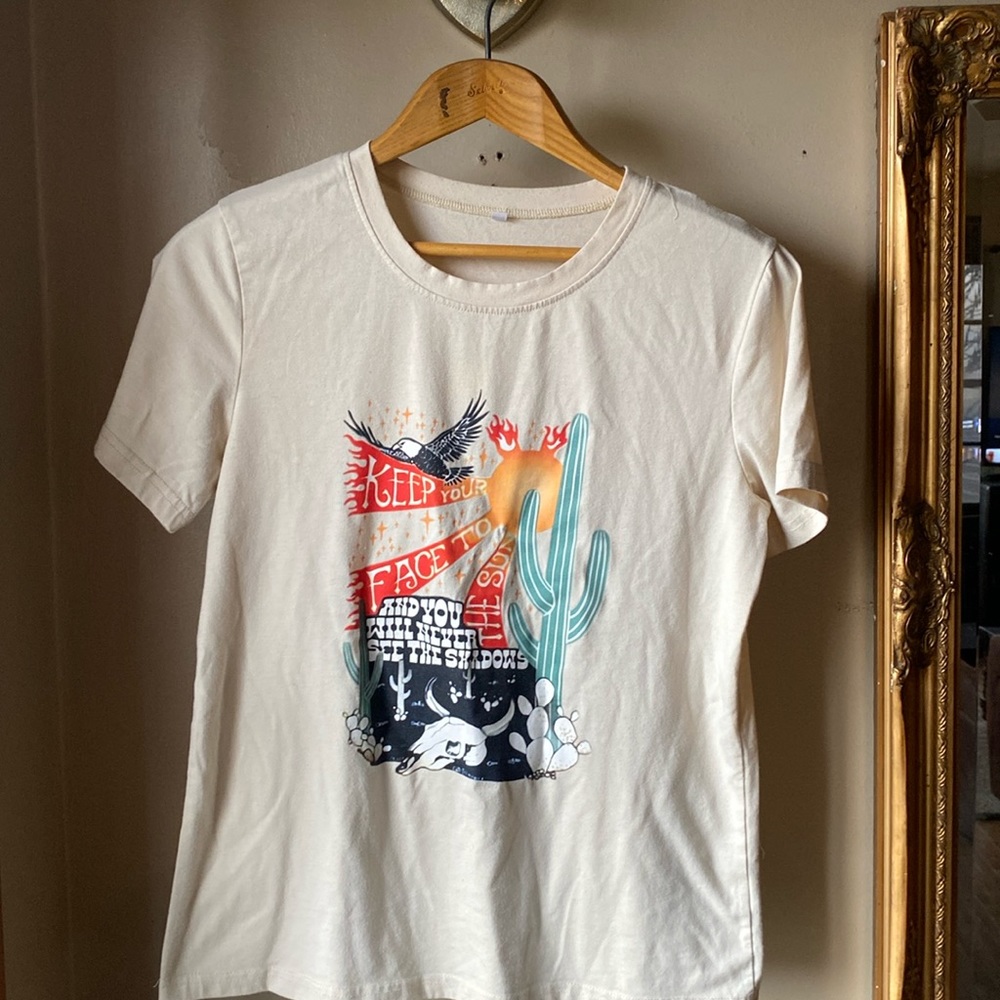 Graphic tee